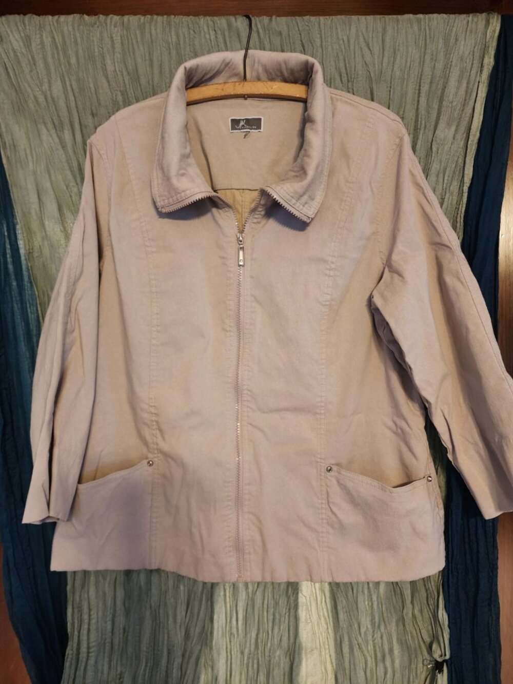 JM Collection Beige Zip Front Lightweight Jacket Women's 3/4 Sleeve